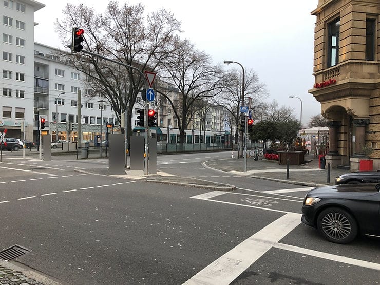 Bild zeigt Abbiegung von Friedrichsplatz auf Friedrichsring, Quelle: QEM