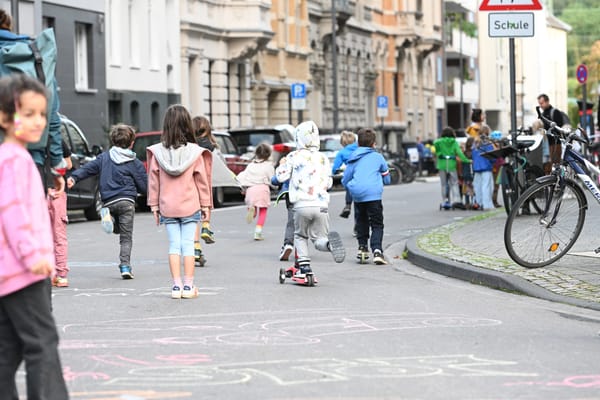 Rheinaugrundschule - Rechtsgutachten zeigt Möglichkeiten für Schulstraßen auf